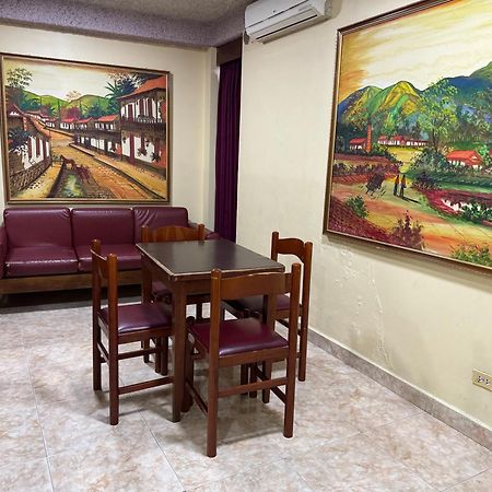 קראקס Hotel Grand Galaxie מראה חיצוני תמונה