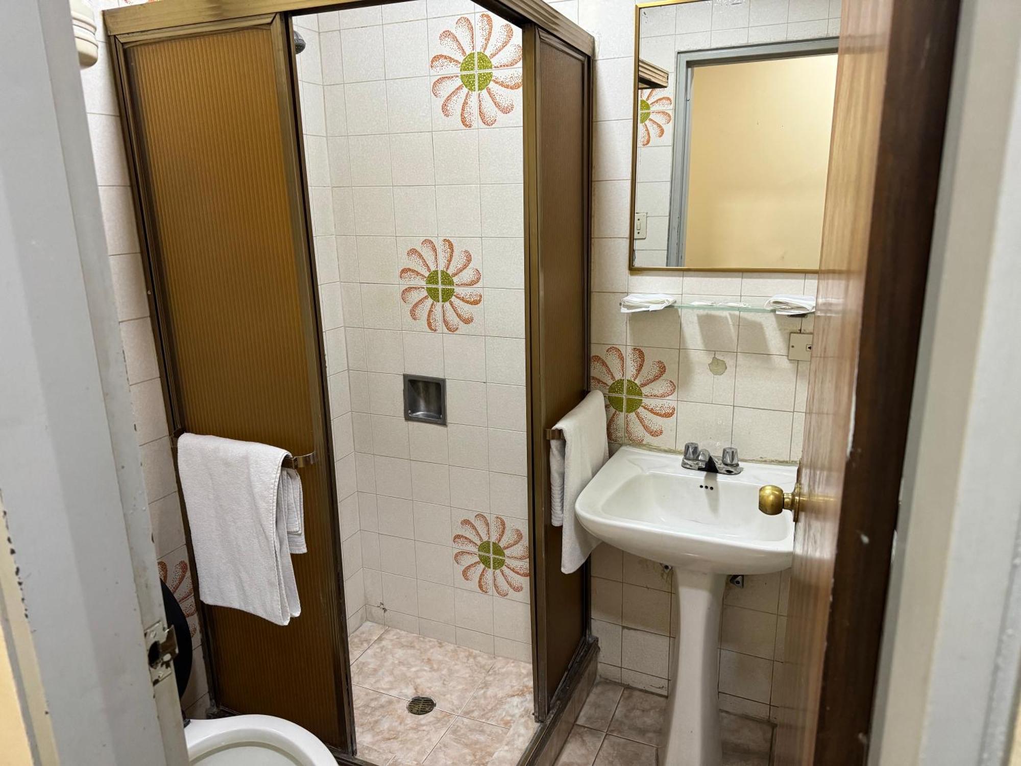 קראקס Hotel Grand Galaxie מראה חיצוני תמונה