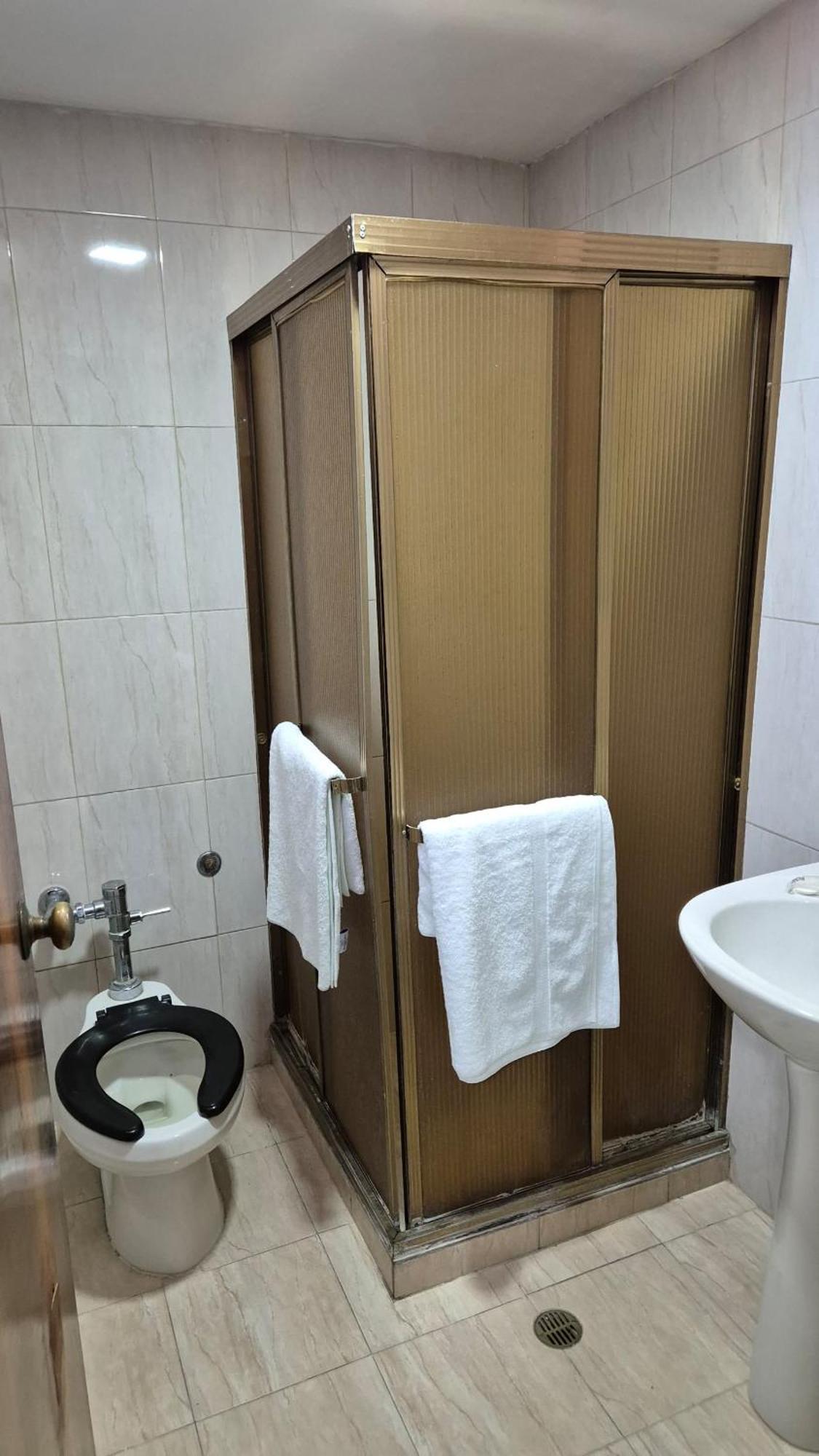 קראקס Hotel Grand Galaxie מראה חיצוני תמונה