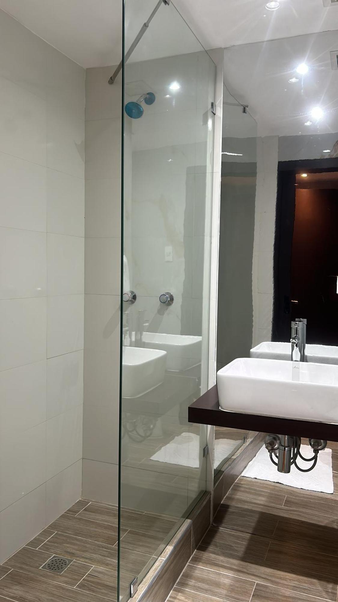 קראקס Hotel Grand Galaxie מראה חיצוני תמונה