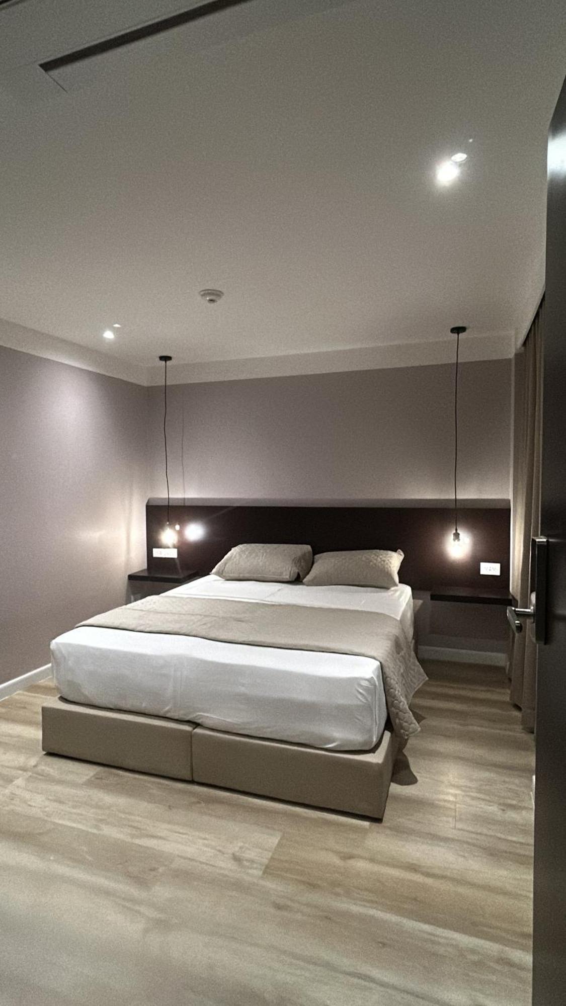 קראקס Hotel Grand Galaxie מראה חיצוני תמונה