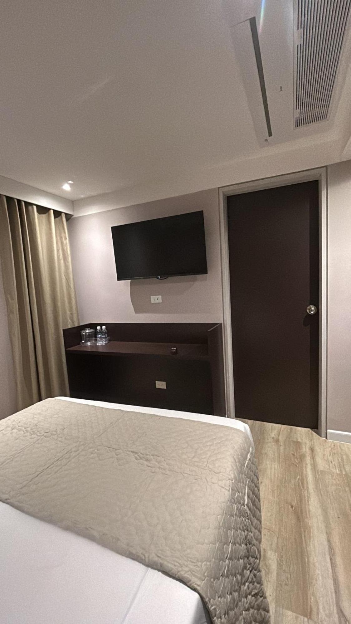 קראקס Hotel Grand Galaxie מראה חיצוני תמונה