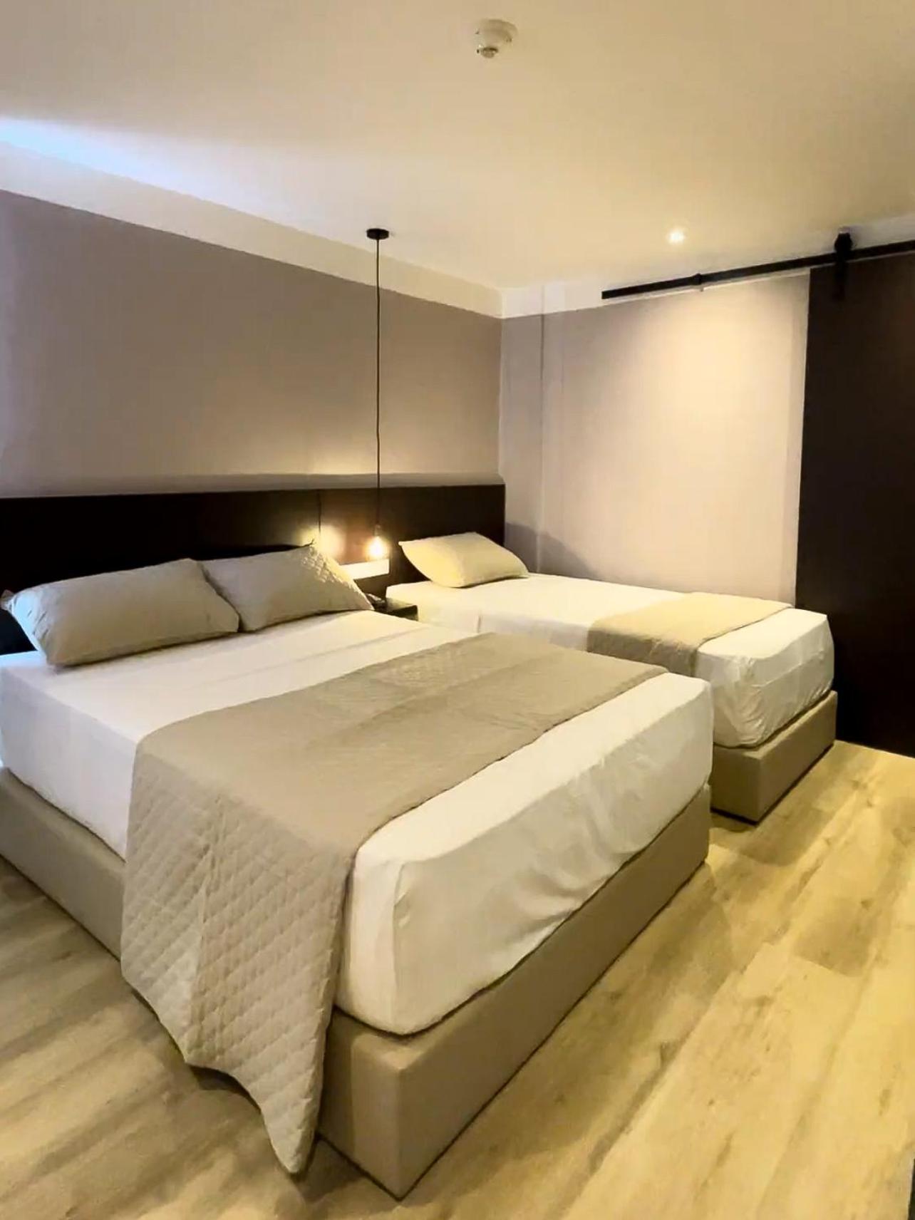קראקס Hotel Grand Galaxie מראה חיצוני תמונה