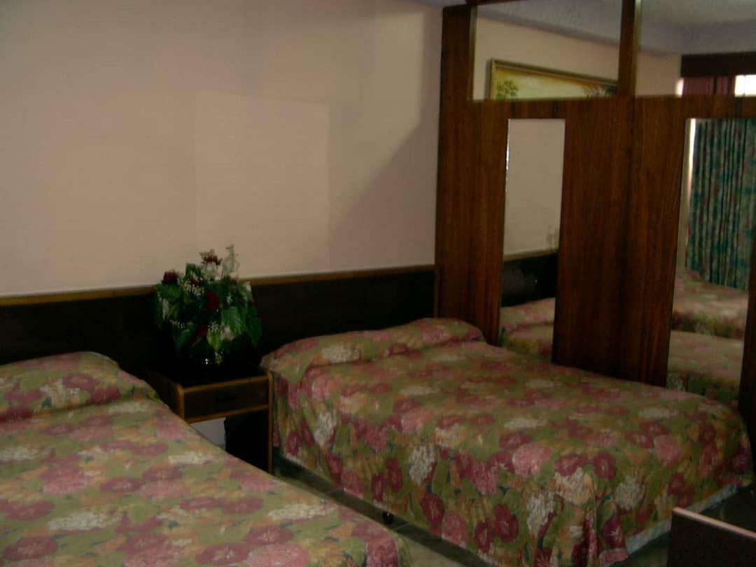 קראקס Hotel Grand Galaxie מראה חיצוני תמונה