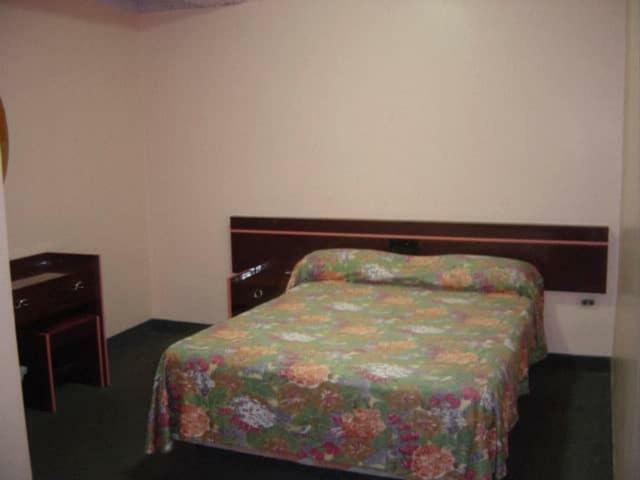 קראקס Hotel Grand Galaxie מראה חיצוני תמונה